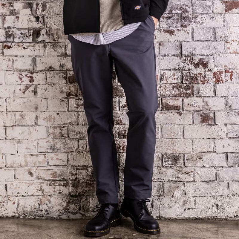 【Dickies】D-7573 4WAYストレッチ　テーパードパンツ